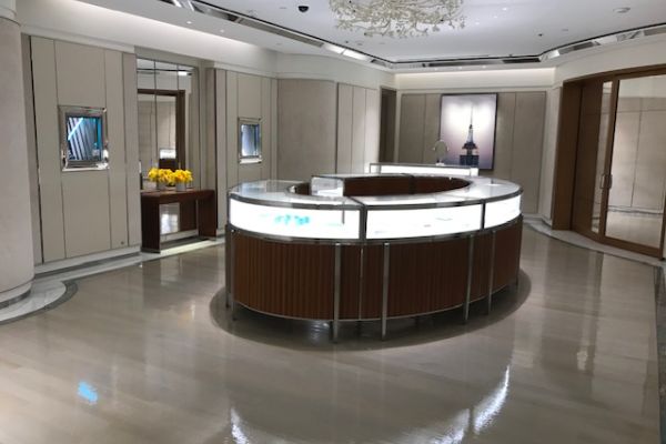 Hardwood floor refinishing and installation in Pasadena